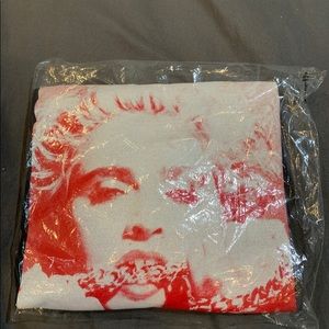 Suprem madona tee black